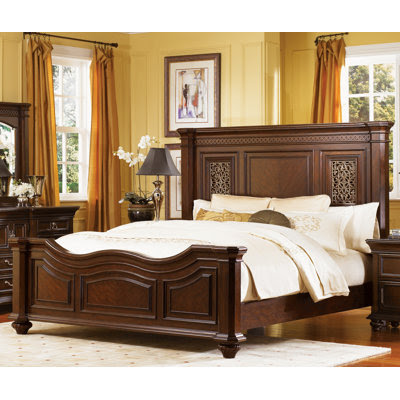 Windsor Manor Mansion Bedroom Set in Antique Cherry