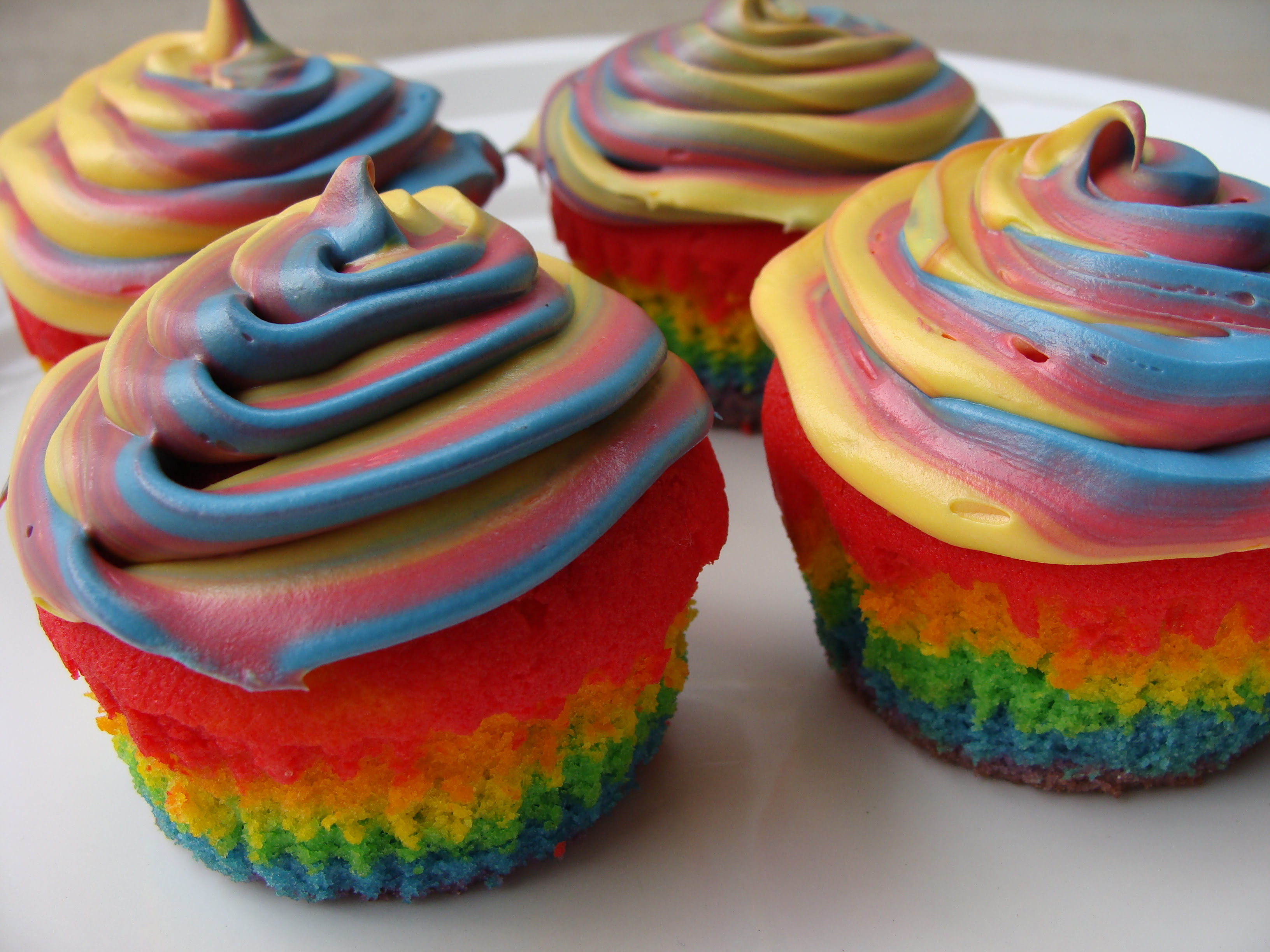 Rainbow Cupcakes Frosted