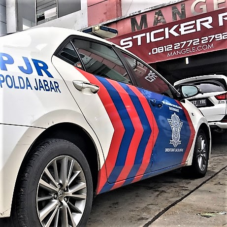 cutting stiker mobil bandung polisi call 081227722792 cutting stiker mobil bandung polisi call 081227722792