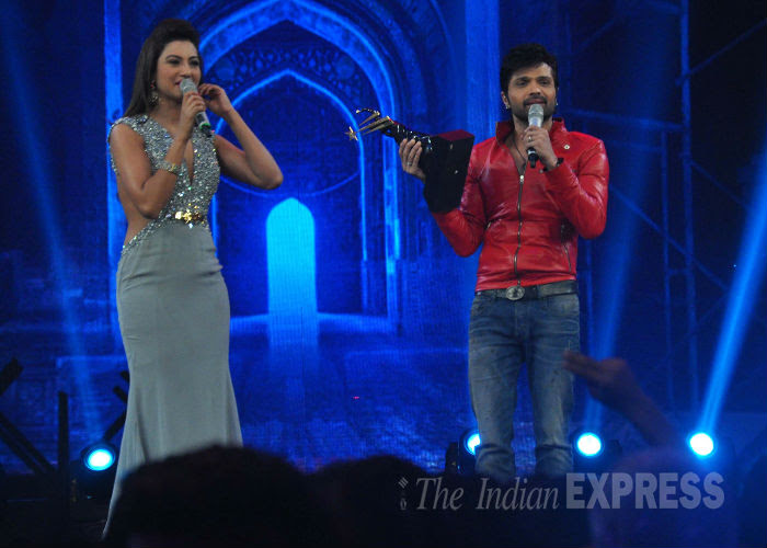 Judge on the show, singer Himesh Reshammiya gets ready to announce the winner. (Source: Varinder Chawla)