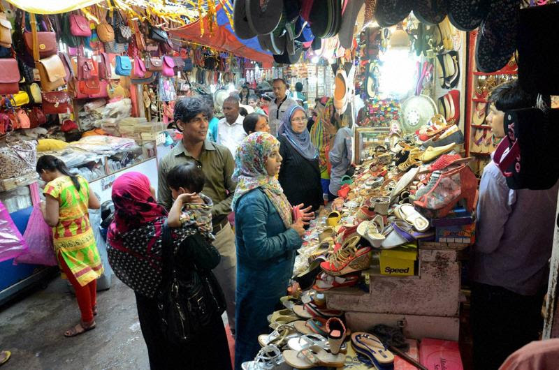Eid shopping fervour reaches its peak  world-news 
