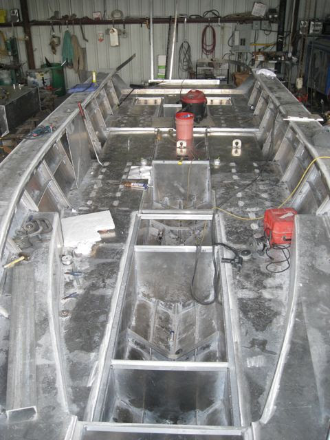 Gaudet 36 Offshore &amp; 24 Bay Aluminum Boats - The Hull 