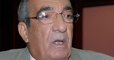 زكريا عزمى 