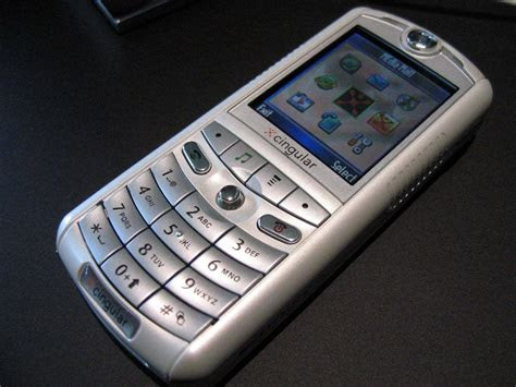 We've talked about how to defend yourself if you get an unjust ticket for using a mobile device in your car, but now let's talk about how to keep your hands on the wheel if you get a call. The 12 Worst Apple Products of All Time
