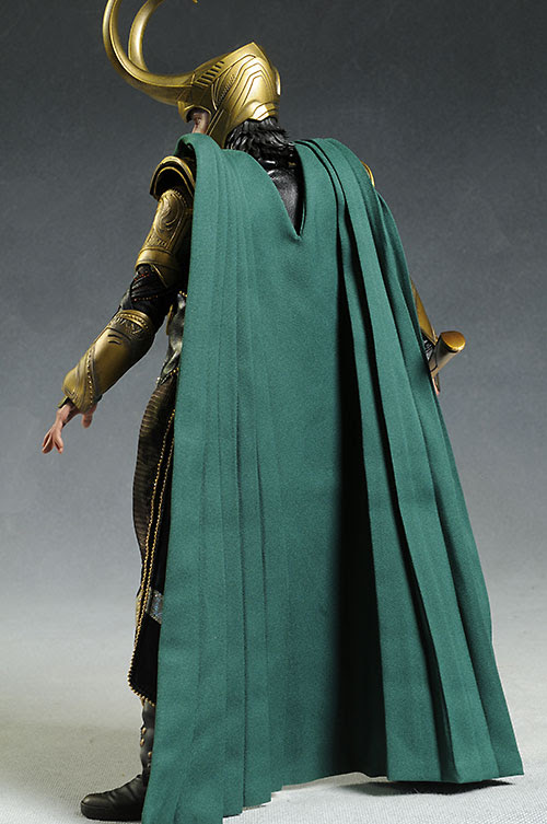 Review and photos of Avengers Loki 1/6th action figure by Hot Toys