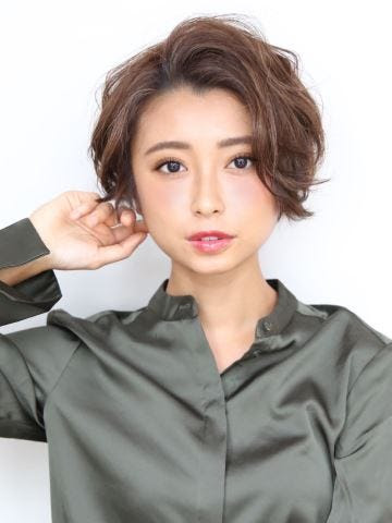 2020年春 ナチュラルなで伸ばしかけの髪型 ヘアカタログ ヘア