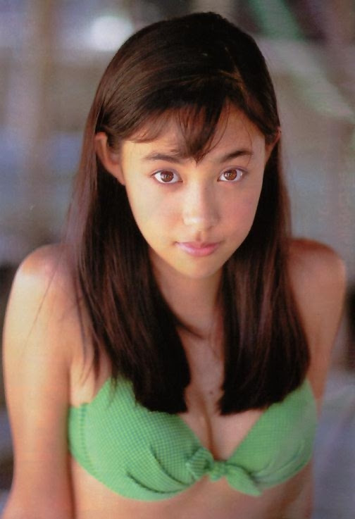吹石一恵と福山雅治が結婚 受け継がれる吹石一恵の巨乳遺伝子 Dna抑制遺伝子