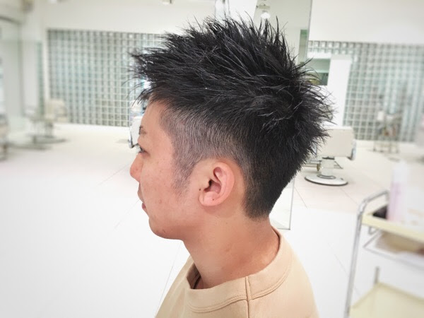 刈り上げ ツーブロックのメンズヘアを2スタイル 福岡天神 大名 美容室プルーヴ 紫牟田 慎