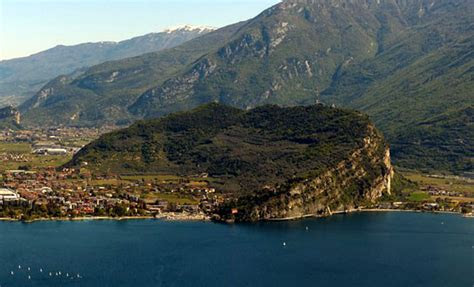 riva del garda trentino suedtirol sehenswuerdigkeiten urlaub auf italien inselnde