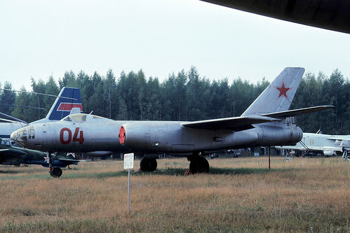 04r Il-28
