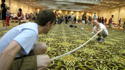 Tug-of-war - Tom vs. Scott at juggling festival