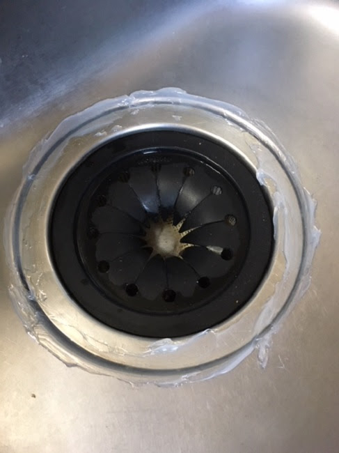 横浜市港南区 キッチンシンクの水漏れ修理 Rc Works Staff Blog