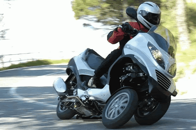STRANGE MOTORCYCLE - TWO FRONT WHEELS! - ElaKiri Community