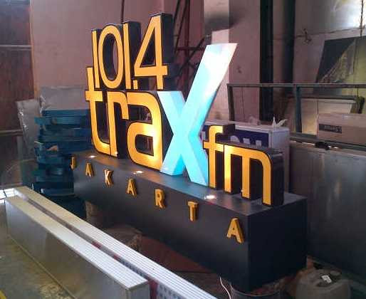 ulasan jasa pembuatan neon box garut