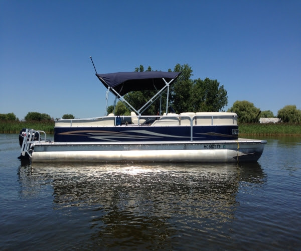Pontoon Boats For Sale in Michigan Used Pontoon Boats ...