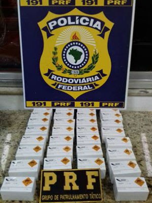 PRF apreende 3 mil espoletas durante revista em ônibus na BR-116 (Foto: Divulgação / Polícia Rodoviária Federal)