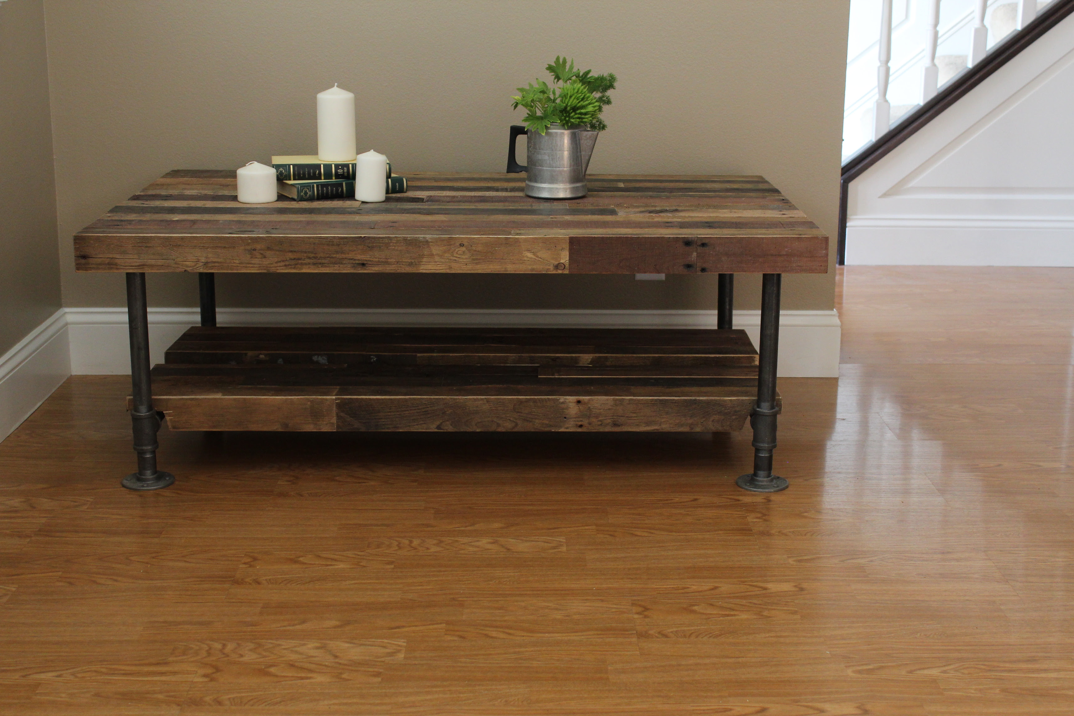 Ana White Industrial coffee table - DIY Projects