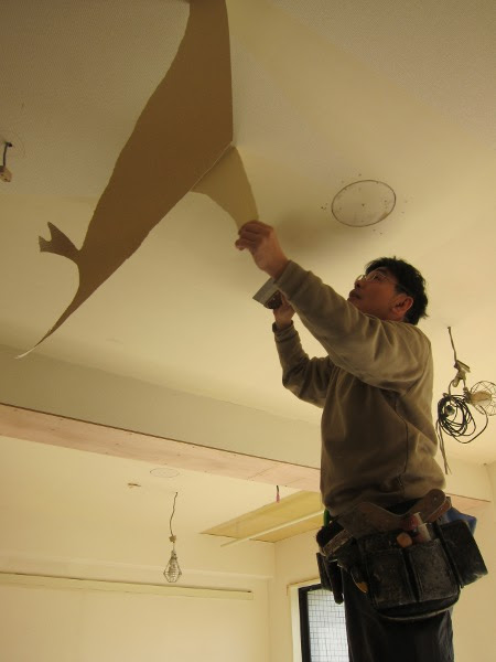 日々たたいてます 内装職人