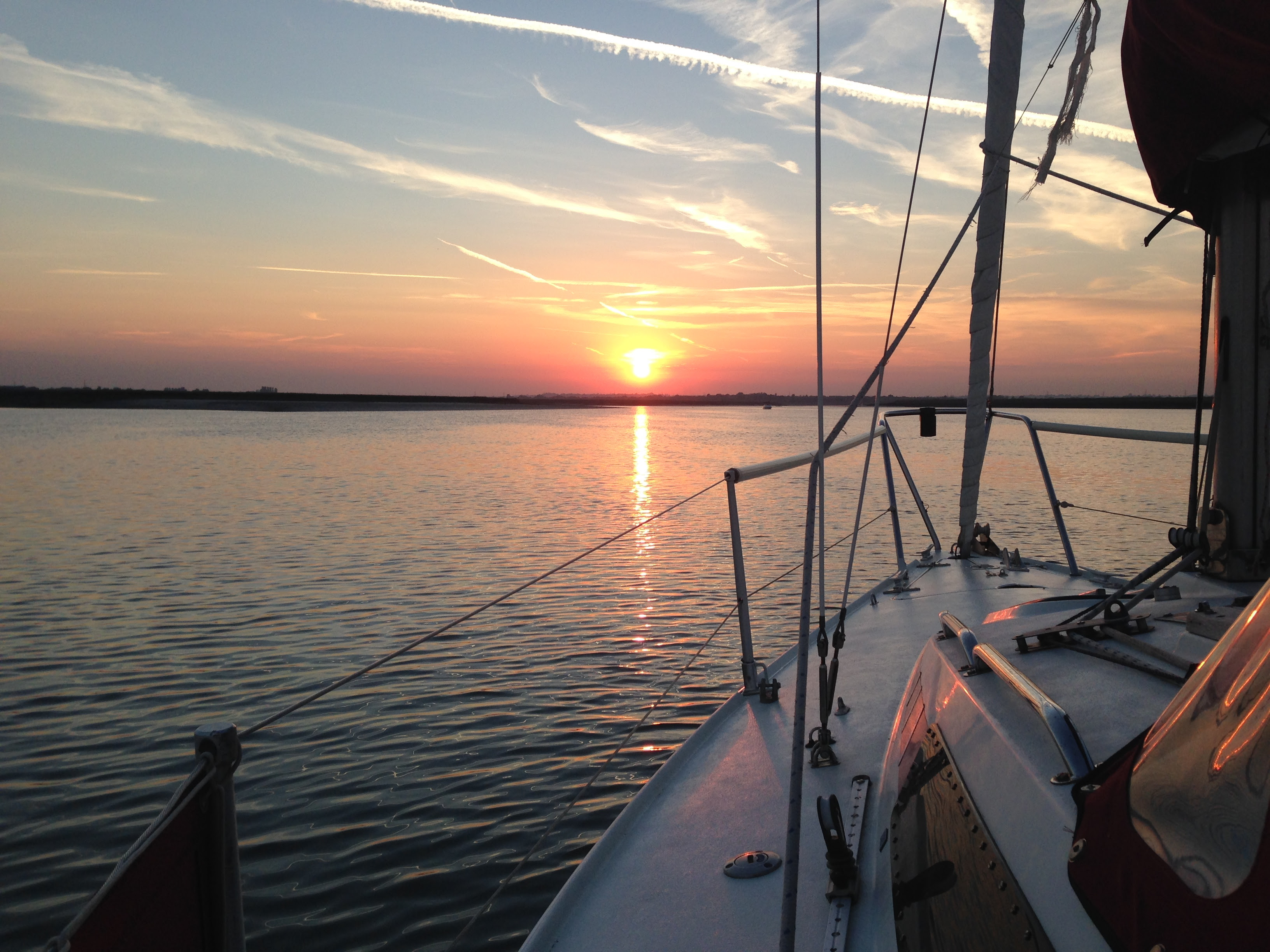 sailing cruisers owners - 7 reasons to join up river yacht
