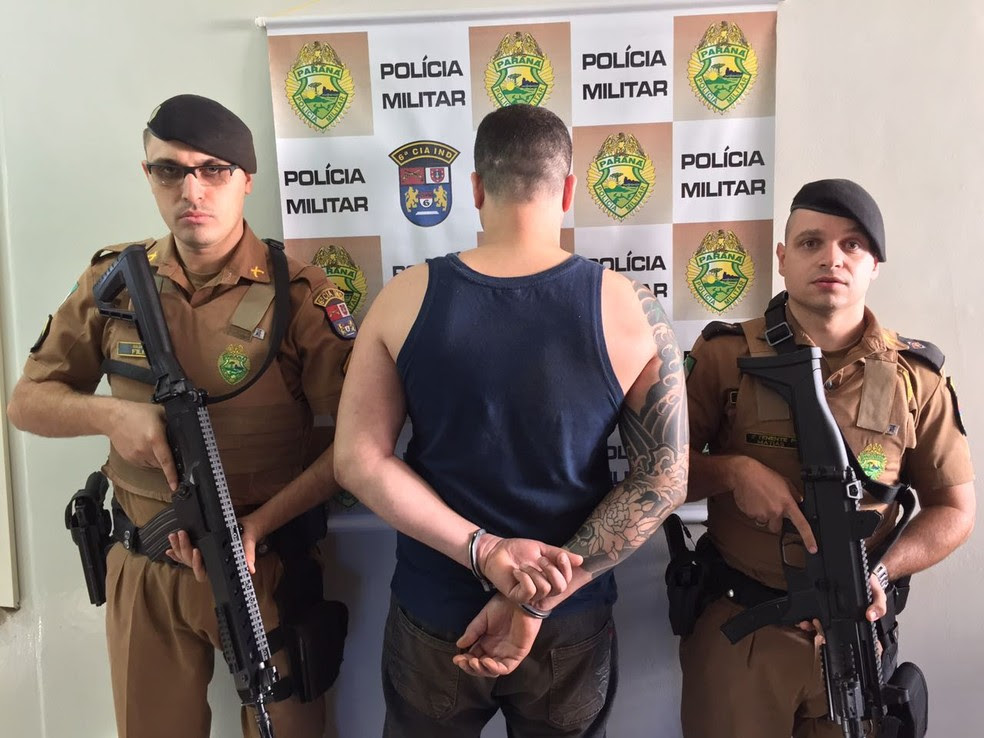 Condenado por roubo a banco foi preso em Borrazópolis (Foto: Polícia Militar/Divulgação)
