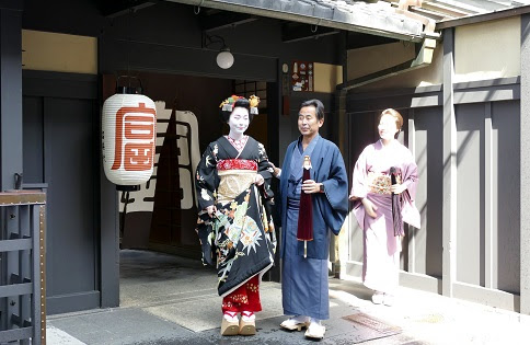 新々 閑話休題 京都花街の芸妓と舞妓