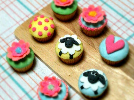 つくって あそぶろぐ ひつじのショーンのカップケーキ