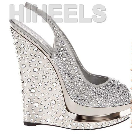 China Discount Popular Women Wedge Shoes - China Lady Dress Shoes ...