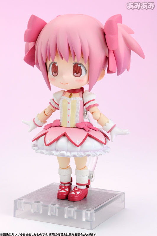 FIG-MOE-7492_02.jpg