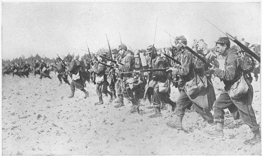 http://images3.wikia.nocookie.net/__cb20100313175829/althistory/images/8/87/French_bayonet_charge.jpg
