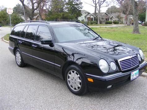 mercedes benz  class wagon news reviews msrp