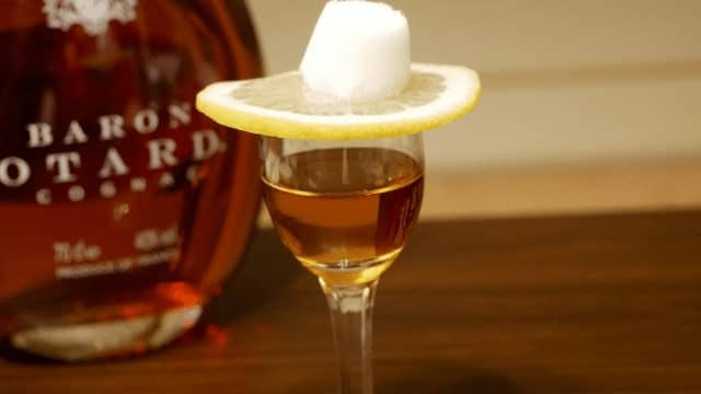 ベース別カクテル言葉60選 カクテルに秘められた意味とは Liquor Freak