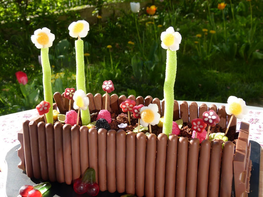 Jardiniere Au Chocolat Et Aux Bonbons Les Gour Mandises De Celine