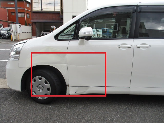 施工例 ノア ガードレール接触 フェンダー ドア修理 京都 御池自動車