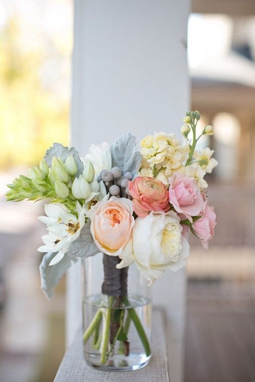 .Order Fresh Flower online and get well soon, Birthday , Wedding and Valentine’s Day Flowers bouquet, gerberas, and flower basket to India through Giftsxpert. http://www.giftsxpert.in/flower
