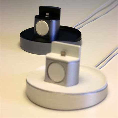 Satechi aluminum lightning charging stand rose . Night Stand iPhone and Apple Watch Charging Station