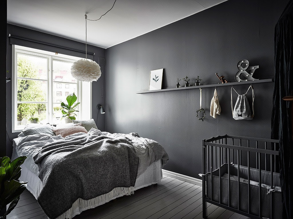 Beautiful dark bedroom COCO LAPINE DESIGNCOCO LAPINE DESIGN Beautiful dark bedroom COCO LAPINE DESIGNCOCO LAPINE DESIGN