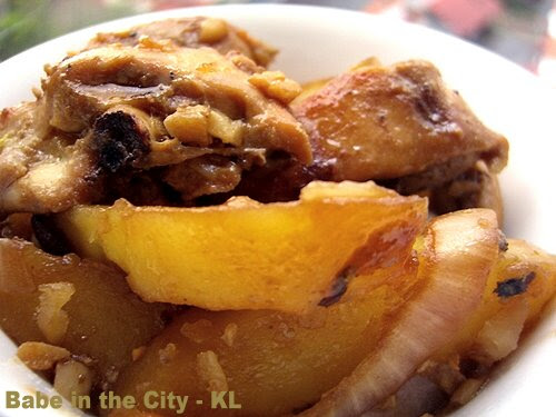 Slow cooked chicken with potatoes