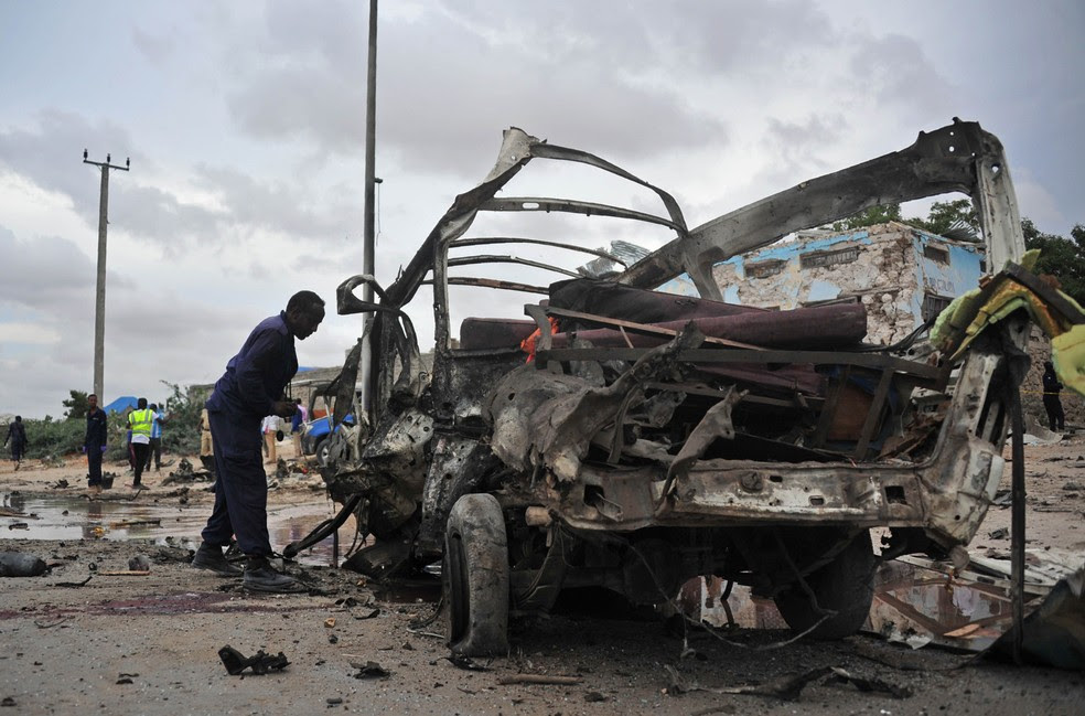 Atentado suicida na Somália deixou 10 mortos (Foto: Mohamed Abdiwahab/AFP)