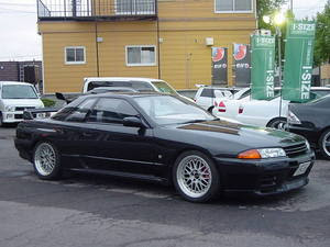 ｇｔ ｒ ｂｎｒ３２ ３２ｒ トラストgreddy 車高調 アライメント調整 中古車 スポーツカーのイサイズ