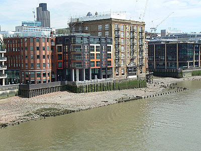 river thames, low tide.jpg
