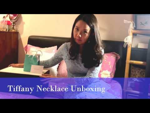 VIDEO : unboxing tiffany & co - mini heart double tag necklace (with store footage) - i created this video with the youtube video editor (http://www.youtube.com/editor) instagram: @jin_photography email: jen. ...