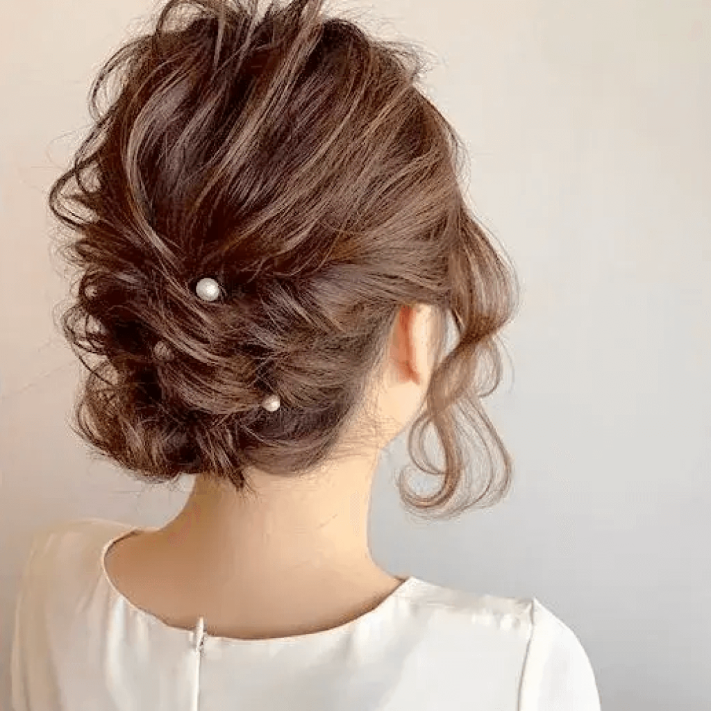 卒業式で母親のミディアムの髪型22 ヘアアレンジを紹介 春夏秋冬トレンド情報ピポパ発信局