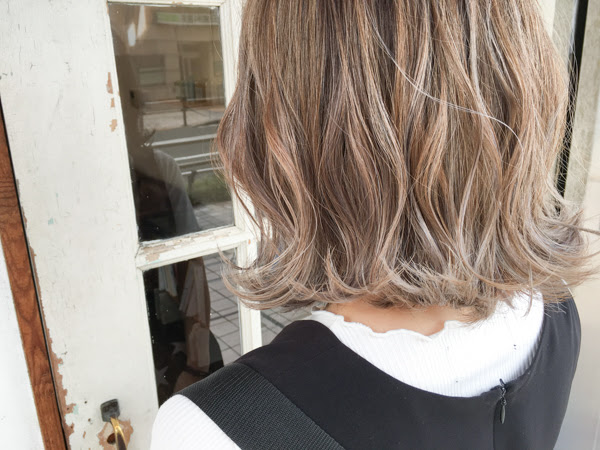 今は髪をブリーチするなら絶対 ケアブリーチ の時代です Salon Blog
