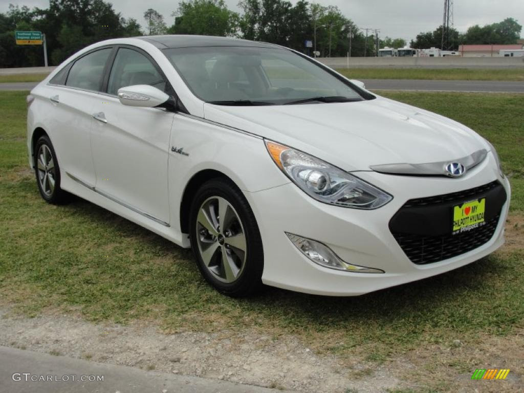 Hyundai Sonata Hybrid White  Perfect Hyundai