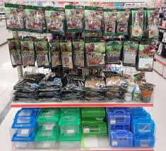 ダイソーの昆虫グッズでカブトムシを飼育してみたら便利すぎた 笑う男の知恵ブログ