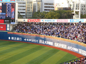 プロ野球の本拠地球場の広さランキング 収容人数 外野 フェンス ホームランの出やすさも