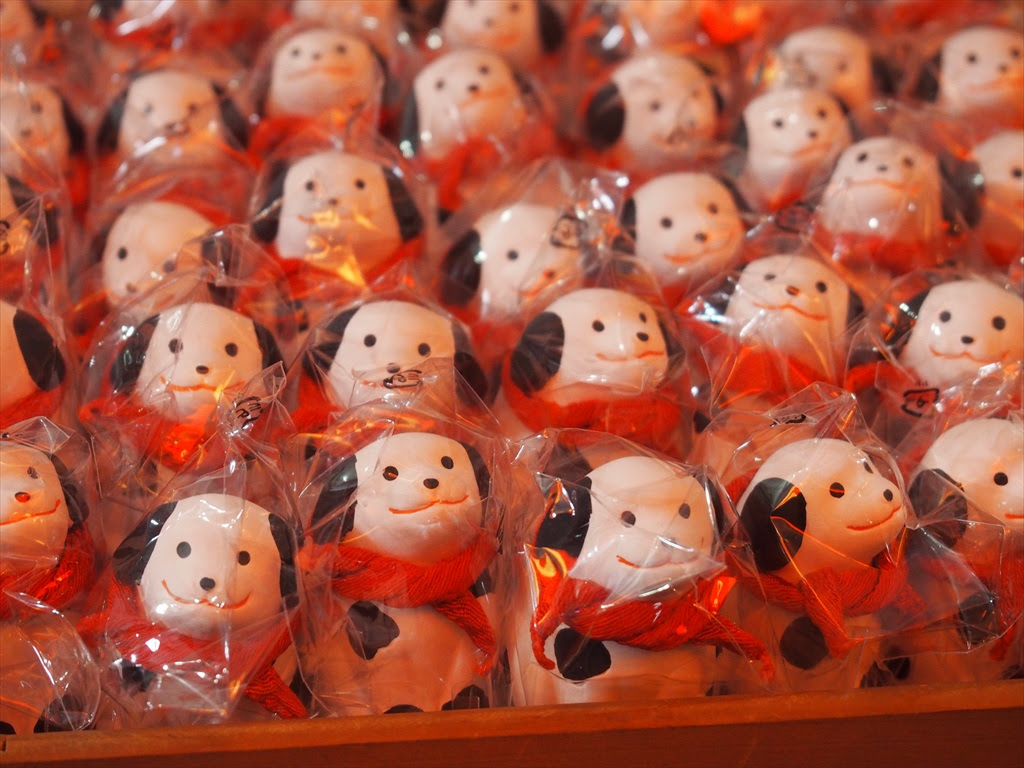 鷹山の宵山 粽や可愛い犬のおみくじも 京都旅屋