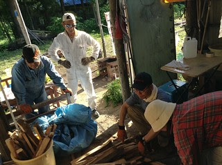 http://farm8.staticflickr.com/7369/8899528519_7a73a81814_n.jpg