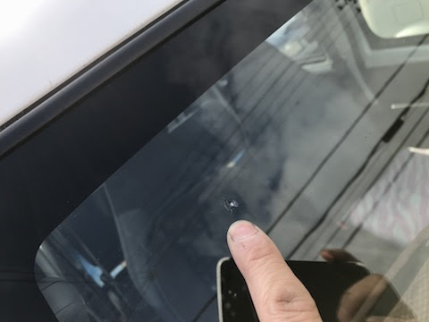 フロントガラスに飛び石で小傷 一番良い修理方法 施工例