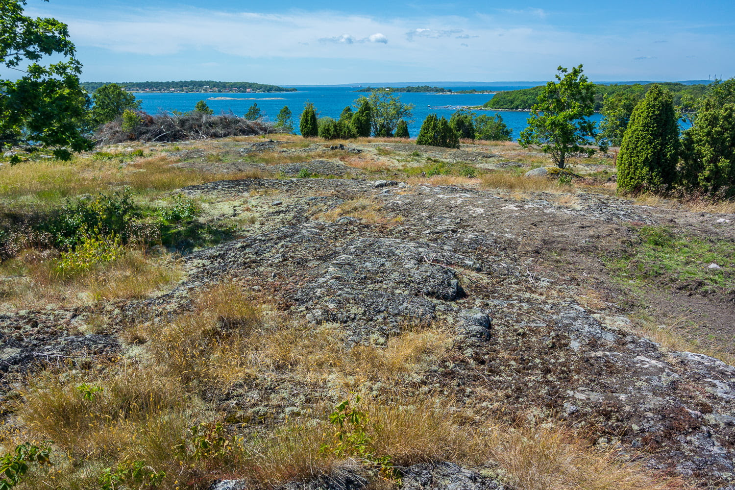 Öppet på Harö, har med Tärnö till vänster